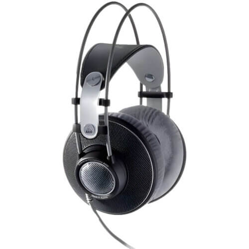 AKG K601